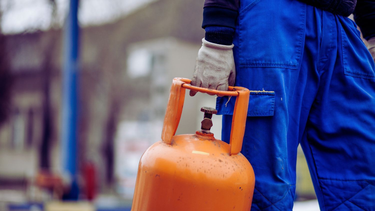 Govt Urges Public Not to Panic-buy Fuel; LPG Output Raised Amid West ...